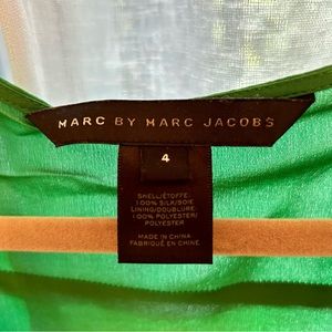 Marc Jacobs silk - Kelly green dress - so pretty! Size 4